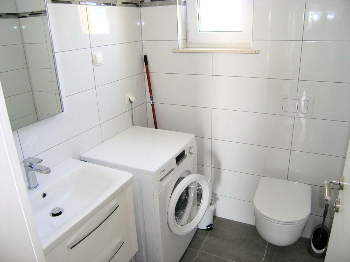 Apartmani Krajinovic Krk Town Eksteriør billede