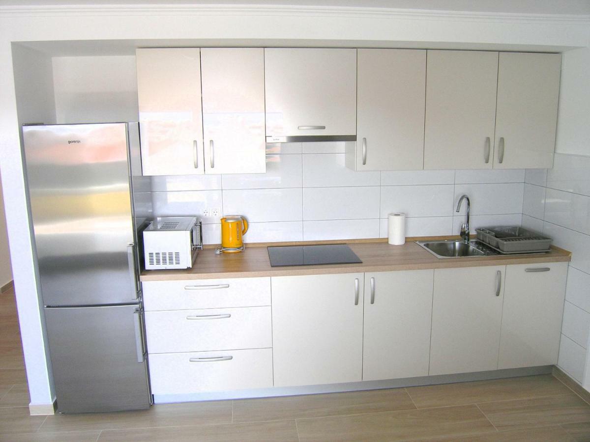 Apartmani Krajinovic Krk Town Eksteriør billede